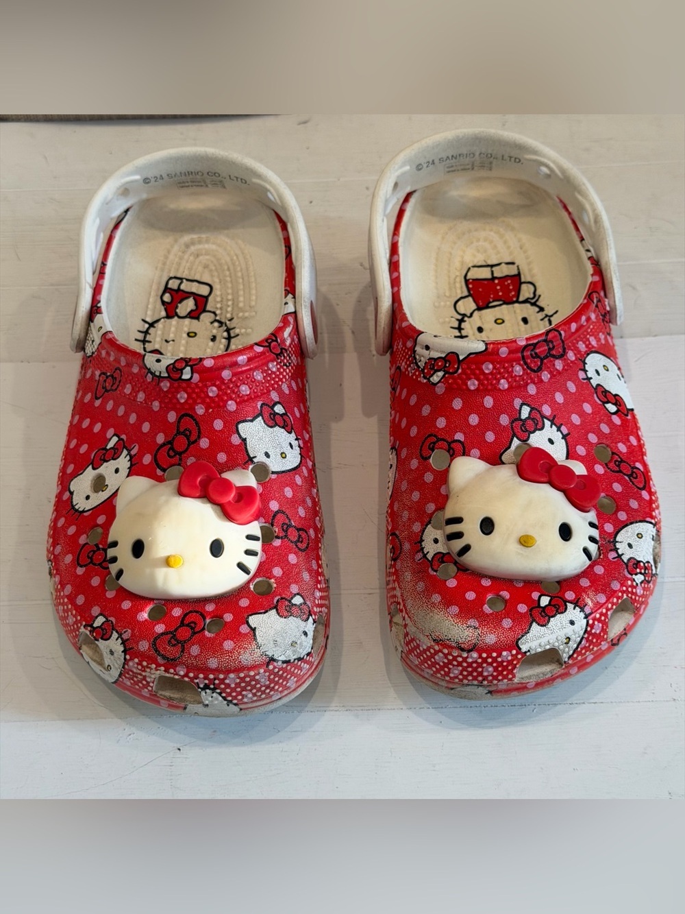 CROCS Kids J-1 Red Hello Kitty Slip-On Clogs with White Character Charms